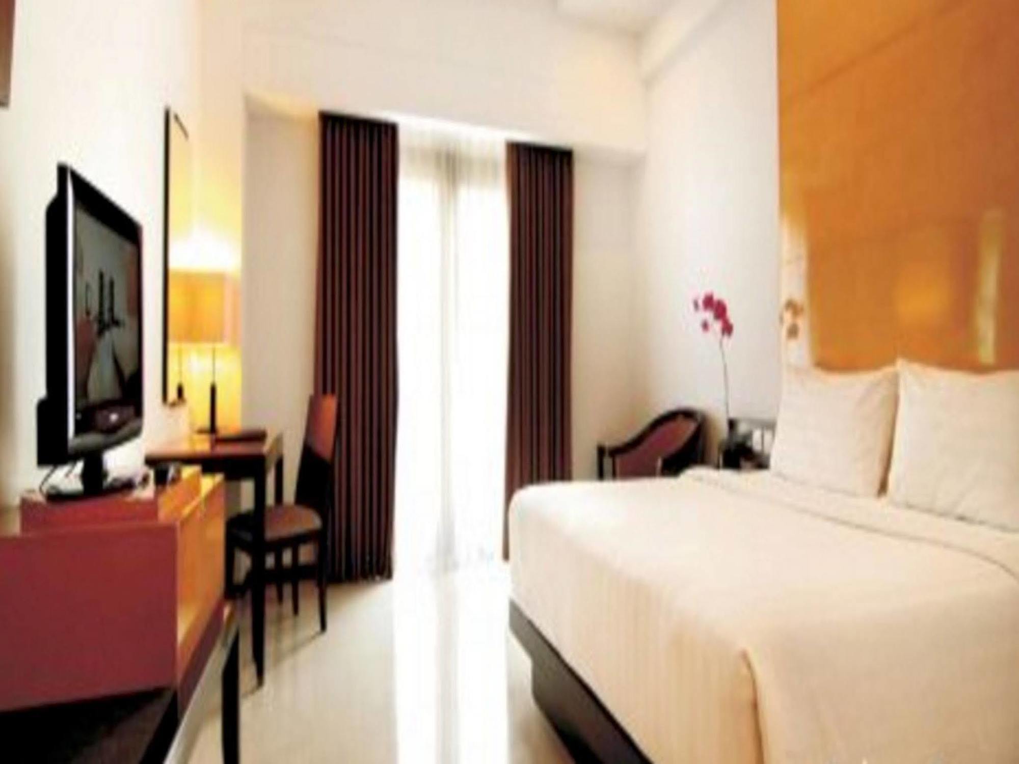 Hotel Santika Premiere Malang Ngoại thất bức ảnh