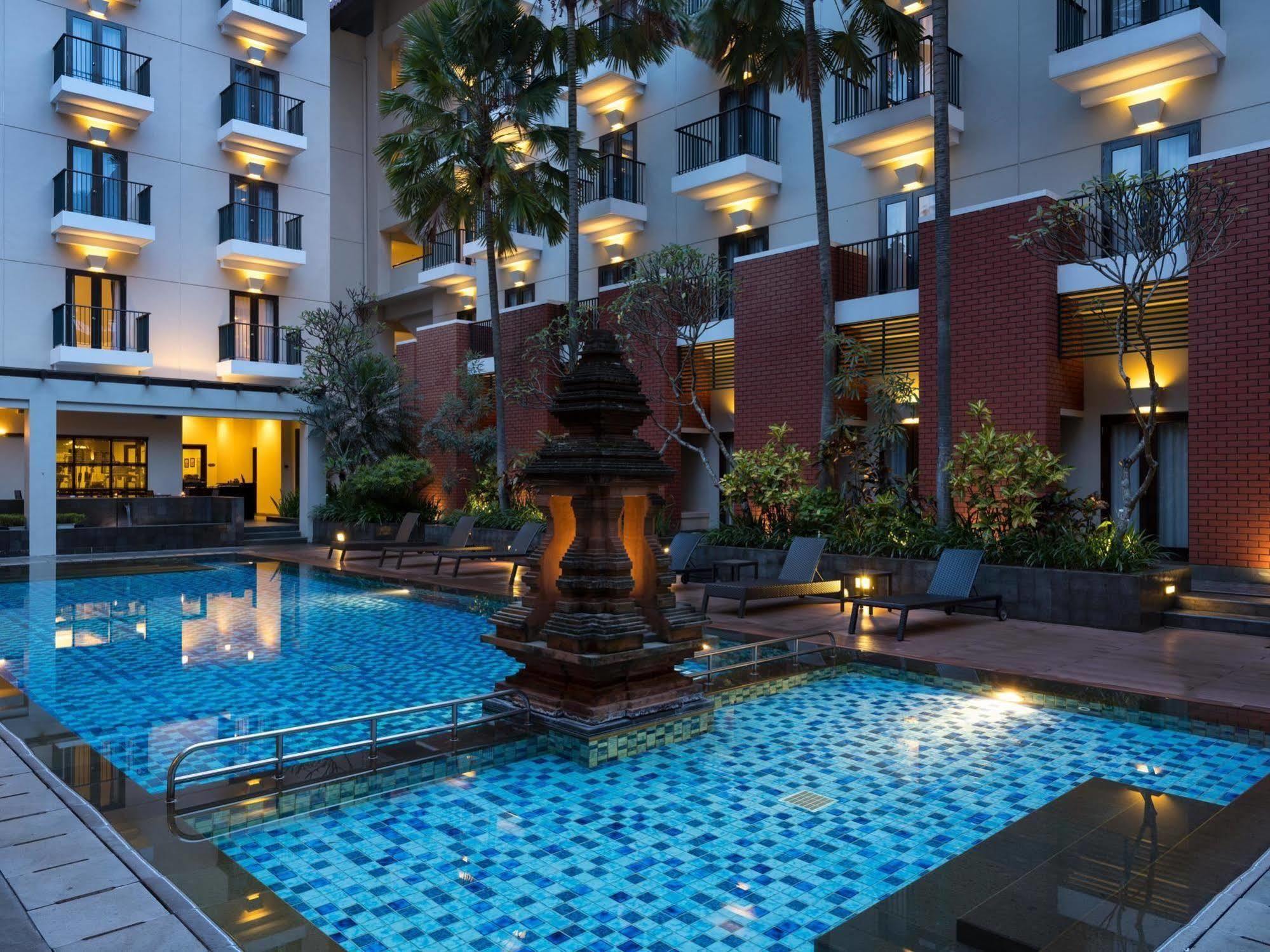 Hotel Santika Premiere Malang Ngoại thất bức ảnh