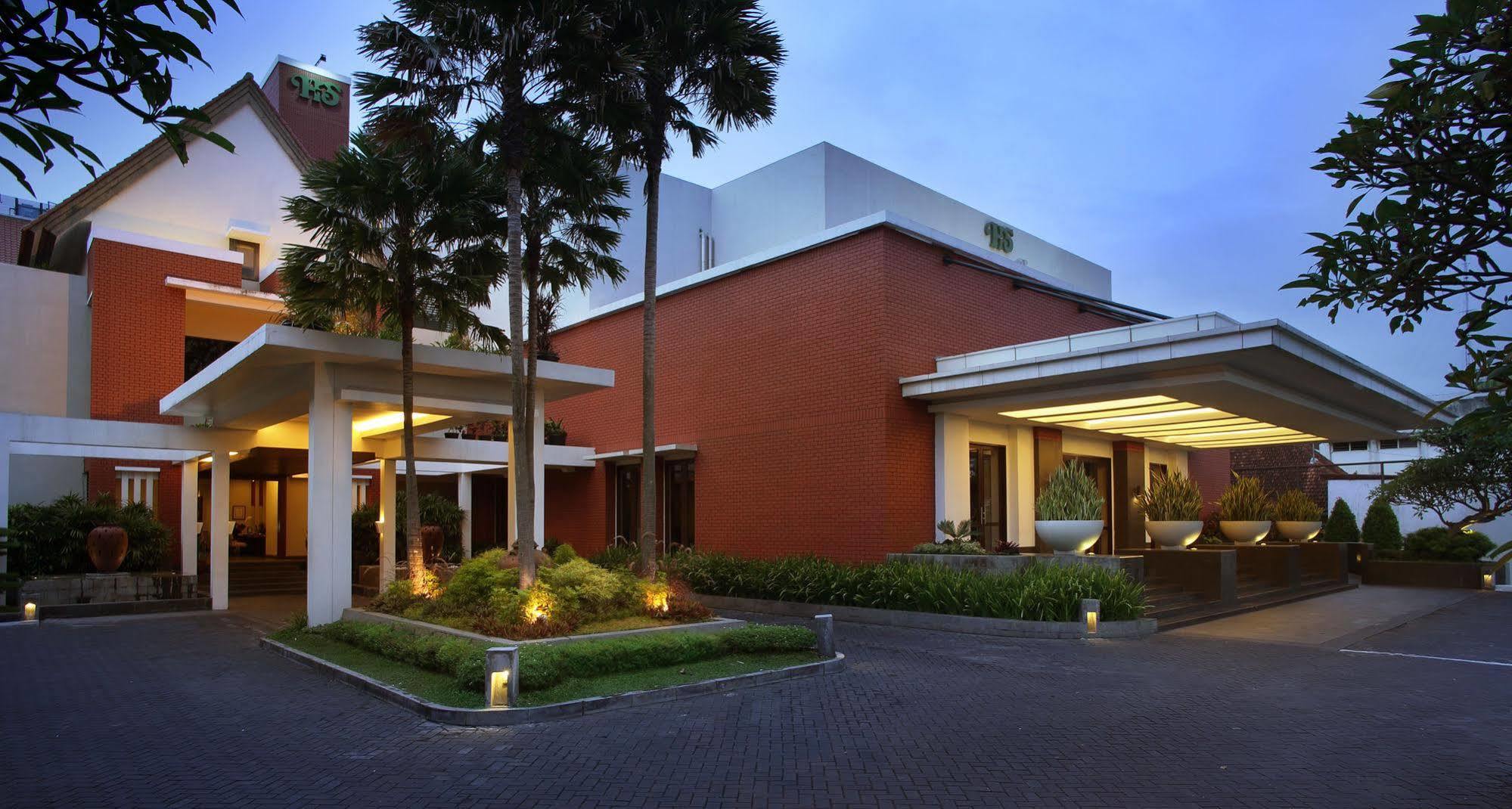 Hotel Santika Premiere Malang Ngoại thất bức ảnh